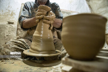 Iran : la poterie dans la province de Hamedân