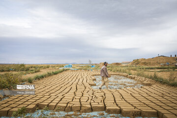 Iran : la poterie dans la province de Hamedân