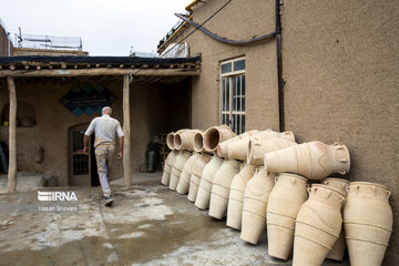 Iran : la poterie dans la province de Hamedân