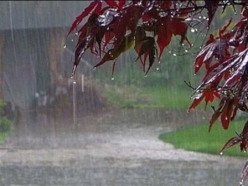 بارش‌های رگباری و کاهش محسوس دما در زنجان ادامه می‌یابد