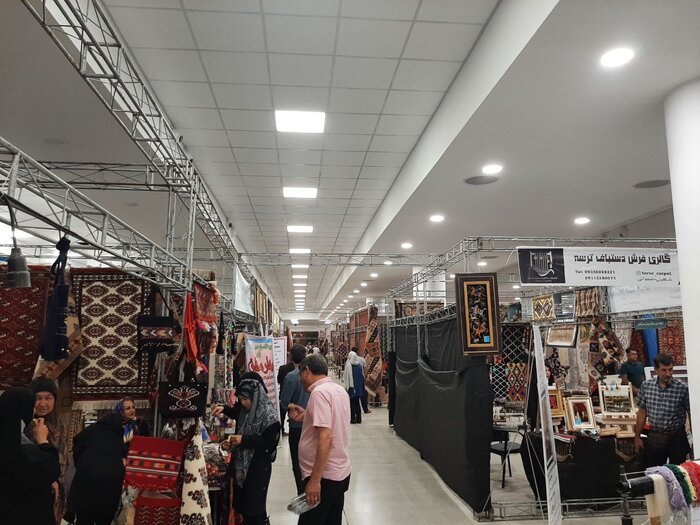 نمایشگاه تخصصی فرش دستباف در استان گلستان آغاز به کار کرد