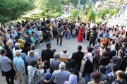 دوازدهمین جشنواره تئاتر خیابانی «شهروند» با اجرای نمایش در لاهیجان آغاز شد