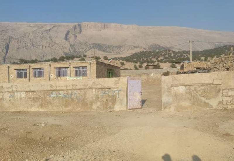 https://rahsalam.ir/ سقف لرزان مدرسه فرسوده روستای سواری چرام