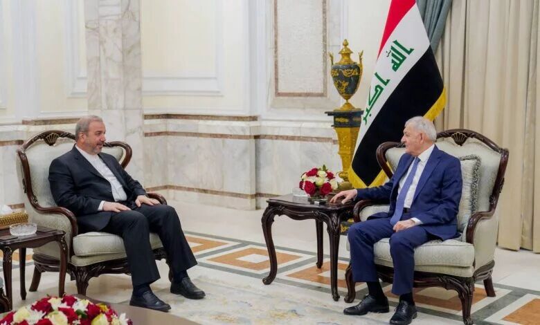 السفير الايراني في بغداد يستعرض مع الرئيس العراقي الاتفاق الامني الموقع بين البلدين