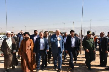 آغاز عملیات اجرایی طرح زیرگذر و روگذر جاده دسترسی معادن کوار استان فارس