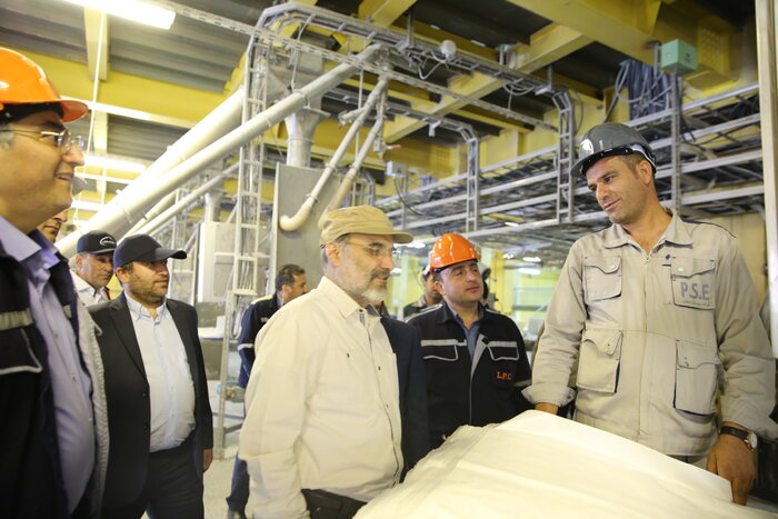 مدیرعامل هلدینگ خلیج فارس: انتظار است پتروشیمی لردگان به تولید ۱۰۰ درصدی برسد