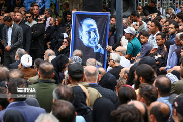 Funeral ceremony of Iranian acclaimed actor Atila Pesyani