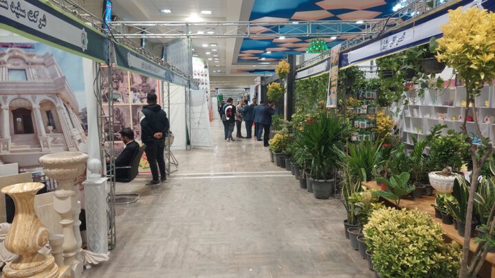 اولین نمایشگاه دستاوردها و توانمندی‌های مهاجران خارجی در استان قم افتتاح شد