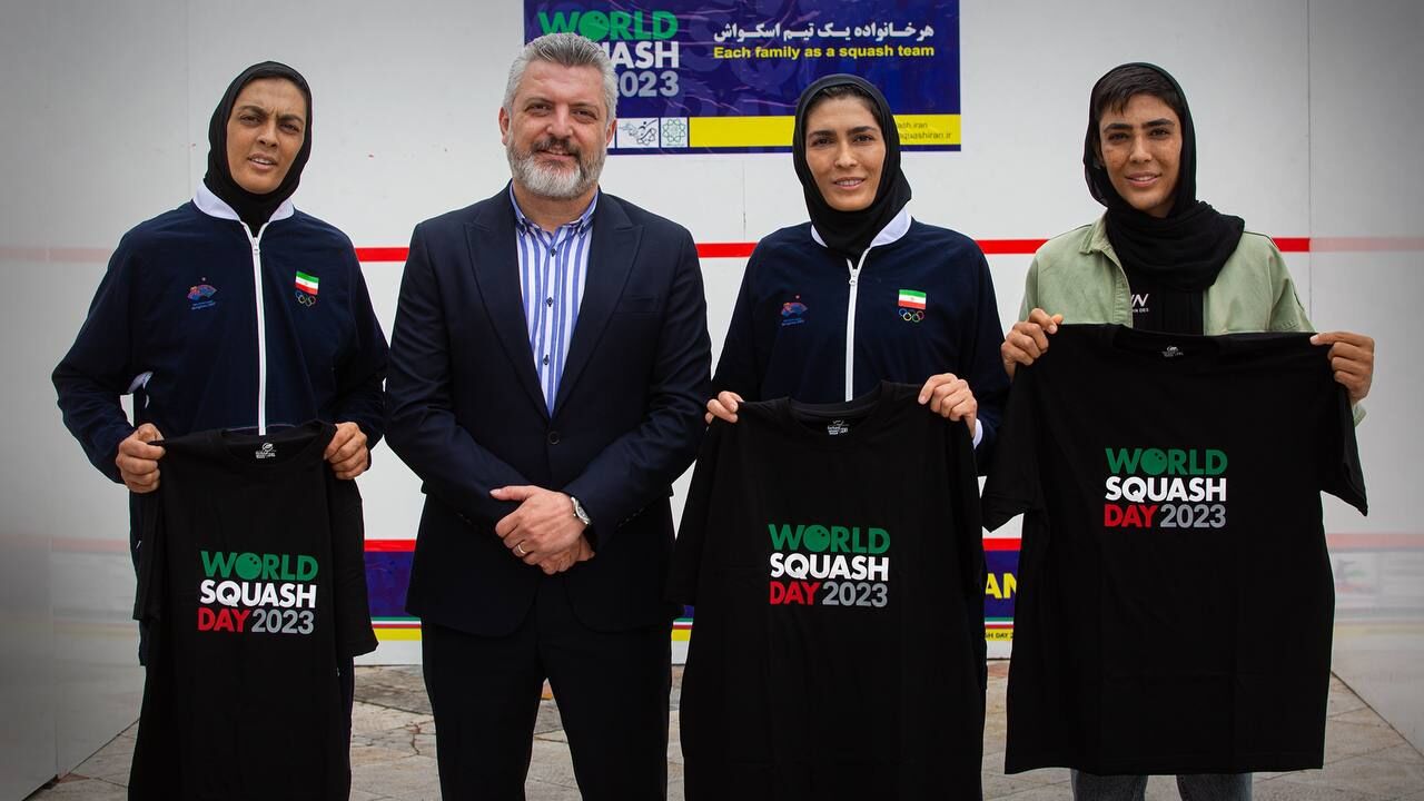برگزاری روز جهانی اسکواش؛ خواهران منصوریان دست به راکت شدند