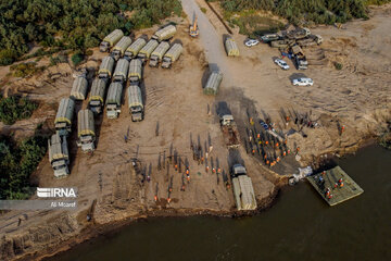 Army builds pontoon bridge on Karun river