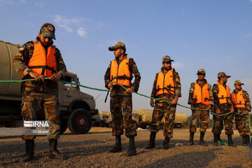 Army builds pontoon bridge on Karun river