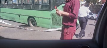 حادثه چهارراه نظر اصفهان بدلیل ترکیدگی لوله فضای سبز رُخ داد