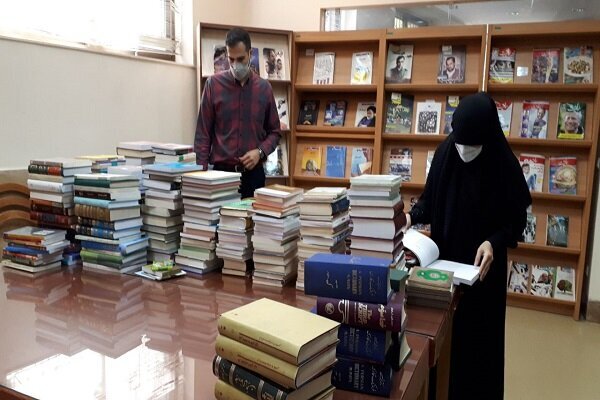 نمایش سخاوت فرهنگی فارسی‌ها، اهدای ۹۱ هزار جلد کتاب در ۲ ماه