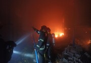 آتش سوزی در مرکز تجاری فدک مال اصفهان مهار شد