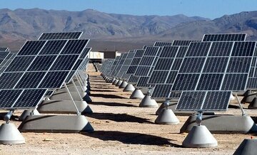 عملیات اجرایی شهرک تخصصی انرژی خورشیدی در راین کرمان آغاز شد