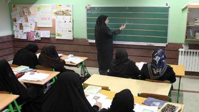 زنجان در مرز ریشهکنی بیسوادی
