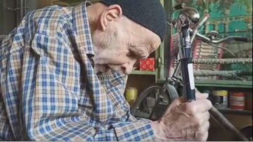 فیلم | مسن‌ترین چاقوساز زنجان