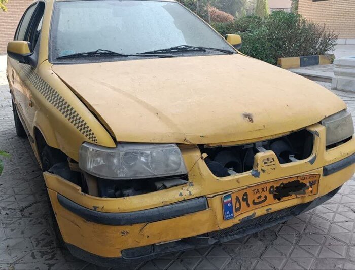 چرخش تاکسی‌های فرسوده در خیابان‌های کهن پایتخت