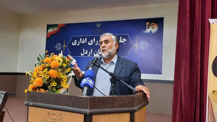 امام جمعه شهرکرد:مشکلات شهرستان‌ها باید با هم‌افزایی دستگاه‌های اجرایی برطرف شود