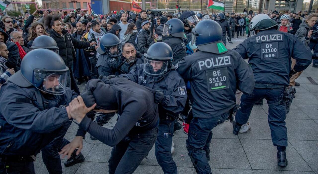 درگیری پلیس برلین با گردهمایی حامیان فلسطین