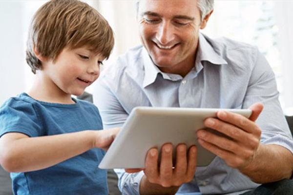 چگونه با کودکان در مورد شبکههای اجتماعی صحبت کنیم؟