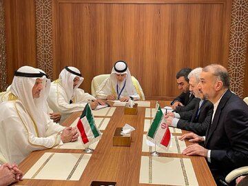 Les ministres des AE de l'Iran et du Koweït se rencontrent en marge de la réunion de l’OCI à Djeddah