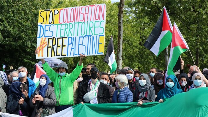 Protesters rally in London, elsewhere in solidarity with Gaza