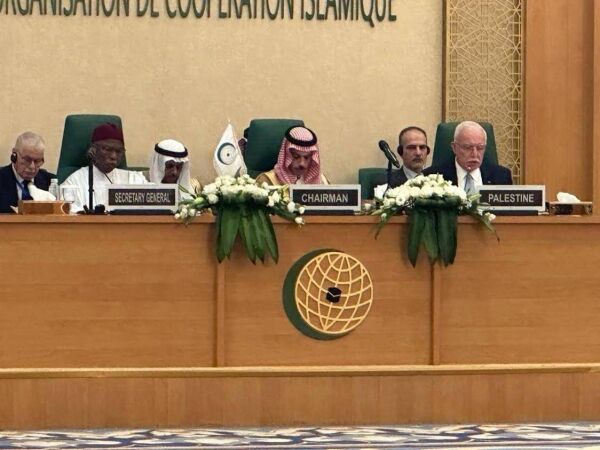 Le chef de la diplomatie saoudienne appelle à la levée du blocus et à l'établissement de couloirs humanitaires à Gaza