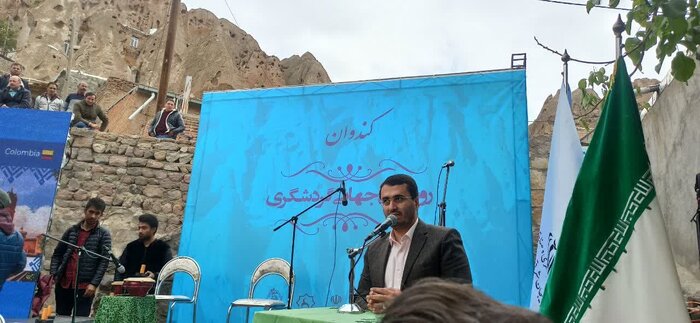 ثبت جهانی روستای کندوان به اقتصاد هویت بنیان کشور جامه عمل می پوشاند