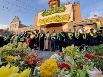 شهر ری در شب میلاد حضرت عبدالعظیم حسنی سراسر نور و سرور شد