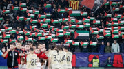 جماهير أوساسونا ترفع اعلام فلسطين في الدوري الإسباني