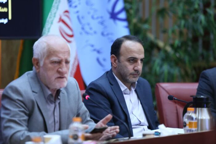 تشکلهای دانشجویی برای انتخابات برنامه داشته باشند