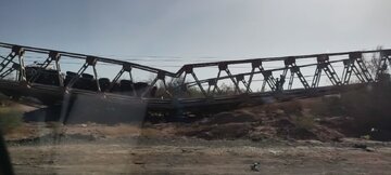 تخریب یک پل فلزی، جاده سبزوار- روداب را بست