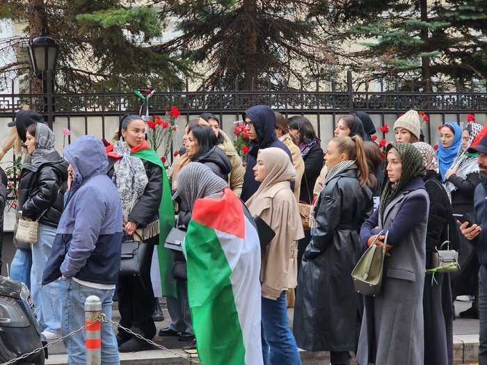 از تداوم احساسات مردمی تا حرکت نمادین کشتی امدادگر غزه در رود شهر مسکو