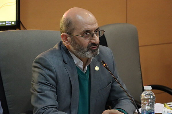 جلیلی: به دنبال حل مساله اساتید دوتابعیتی از مجاری قانونی هستیم