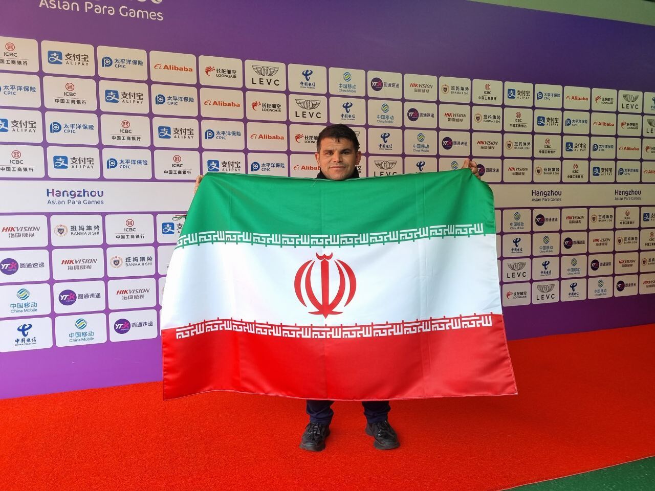 صادق بیت سیاح نایب قهرمان شد/ ورزشکار چینی همه رکوردها را شکست و طلا گرفت