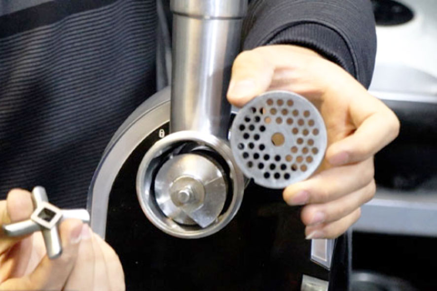 نکاتی برای نگهداری و افزایش عمر چرخ گوشت