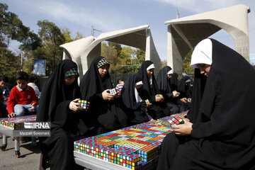 Rubik's Cube event in support of Gaza children