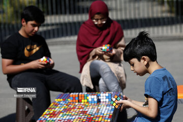 Rubik's Cube event in support of Gaza children