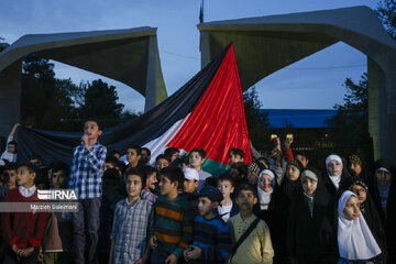 Rubik's Cube event in support of Gaza children