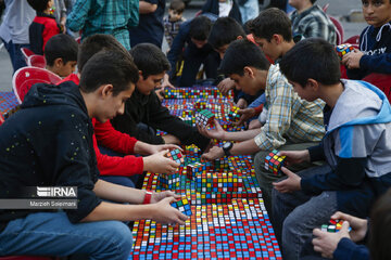 Rubik's Cube event in support of Gaza children