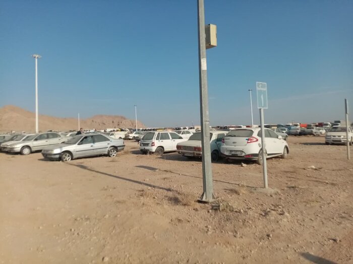بزرگترین مزایده خودرویی ستاد مبارزه با موادمخدر کشور در کرمان آغاز شد 1 بزرگترین مزایده خودرویی ستاده مبارزه با مواد مخدر در کرمان آغاز شد