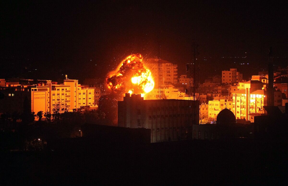 حملات هوایی شدید رژیم صهیونیستی به غزه / ۵۶ فلسطینی شهید شدند