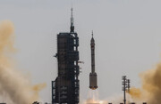 چین فضاپیمای شنژو-۱۷ را با موفقیت پرتاب کرد
