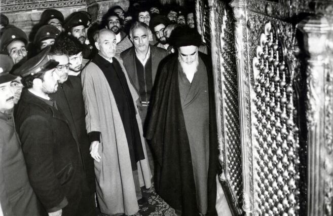 «نورین نیّرین» شاهکار امام خمینی(ره) در مدح حضرت معصومه(س) - ایرنا