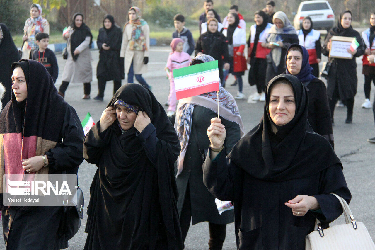 همایش پیاده‌روی خانوادگی در اهواز برگزار شد