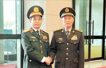 تاکید چین بر توسعه همکاری نظامی با ویتنام