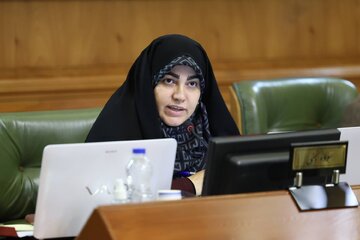 قدردانی از ایرنا و انتقاد به مدیریت شهری بخاطر وضعیت میدان آزادی