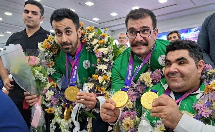 استقبال از ورزشکاران افتخار آفرین فارس در بازیهای پاراآسیایی هانگژو
