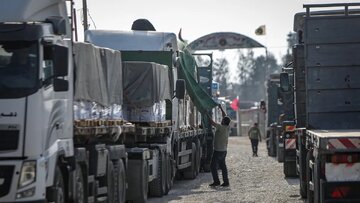 کاخ سفید: ۶۶ کامیون کمک بشردوستانه وارد غزه شد